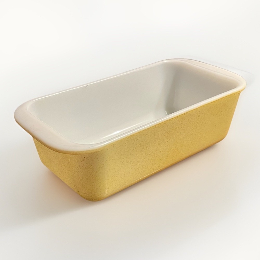Vintage Pyrex 213 Loaf Pan 1.5 Qt Speckled Sandcolor Tan Milk Glass Ovenware USA